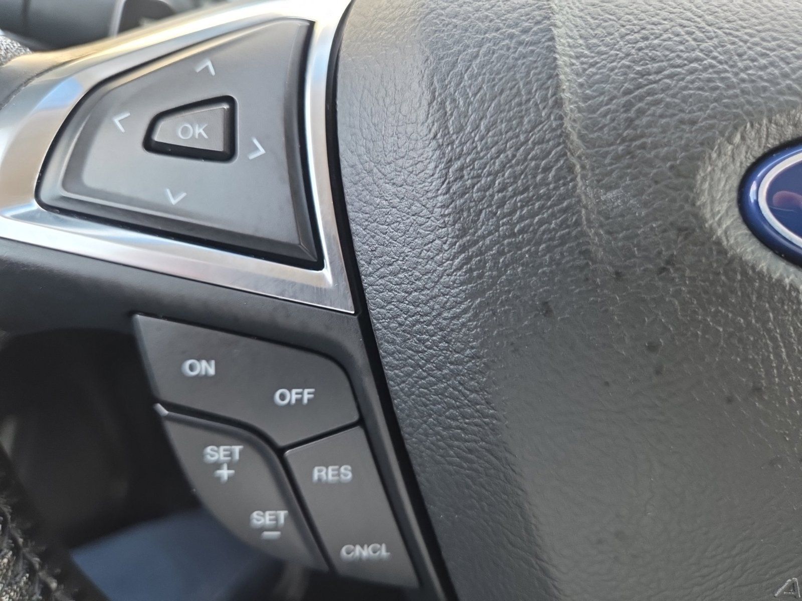 Certified 2018 Ford Edge Titanium w/ Technology Package FWD image 22