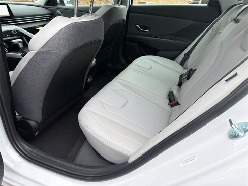 New 2026 Hyundai Elantra Limited image 20