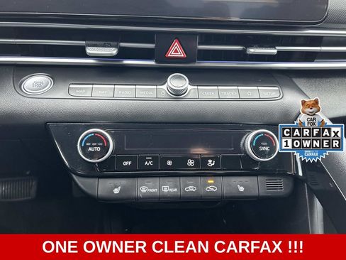 Used 2025 Hyundai Elantra SEL FWD image 33