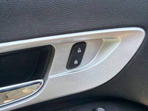 Used 2012 Chevrolet Equinox LT FWD image 22