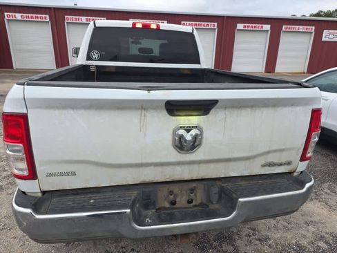 Used 2022 RAM 2500 Tradesman w/ Chrome Appearance Group image 6