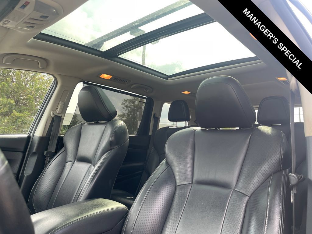 Used 2021 Subaru Ascent Limited w/ Technology Package AWD/4WD image 11