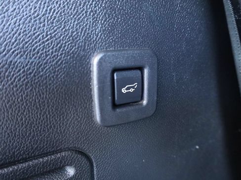 Used 2016 Ford Expedition Limited RWD image 15