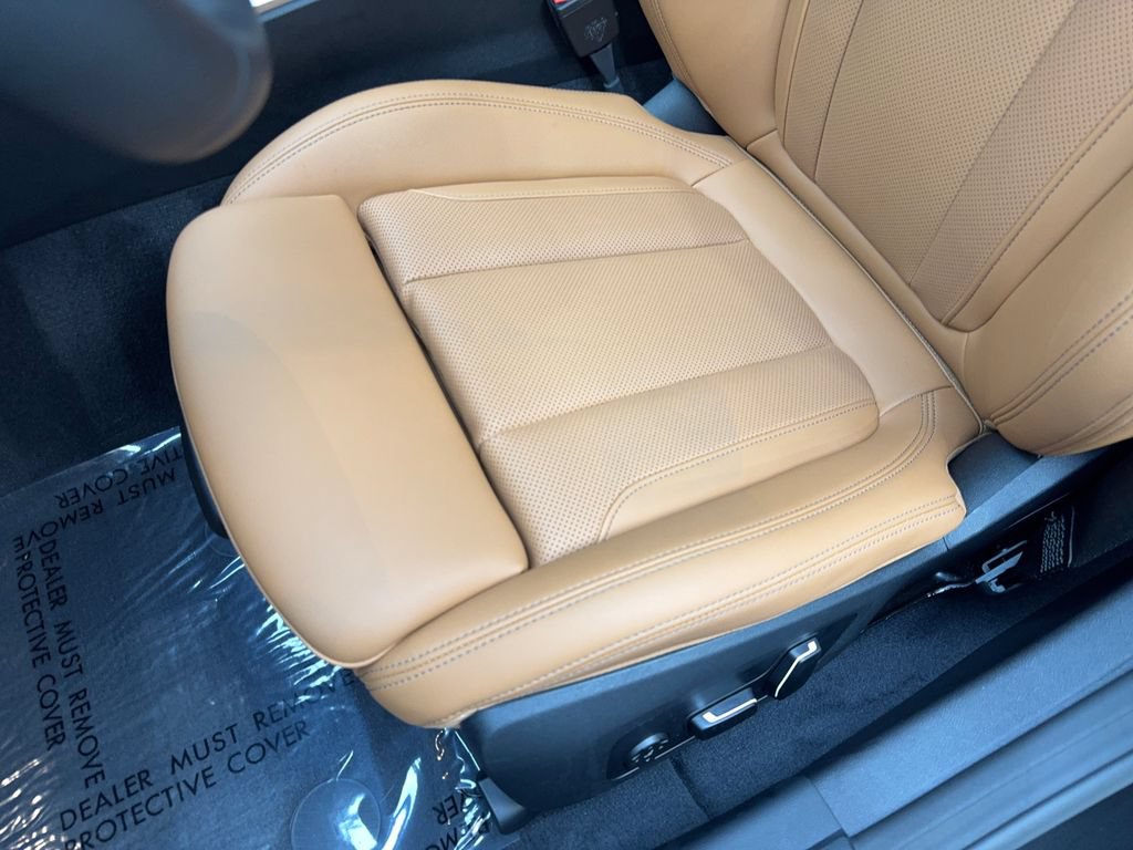 Used 2025 BMW i4 eDrive40 w/ Premium Package RWD image 31