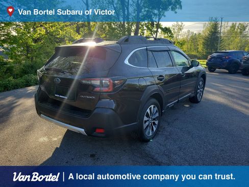 Used 2023 Subaru Outback Limited AWD/4WD image 5