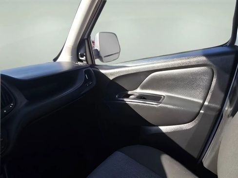 Used 2022 RAM ProMaster City Tradesman image 12