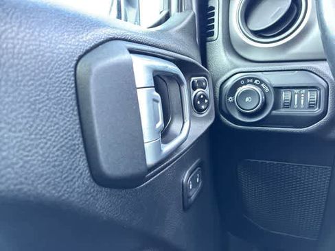 Used 2021 Jeep Wrangler Unlimited Sport image 40