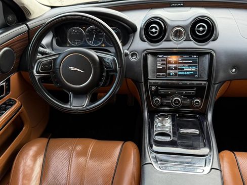 Used 2015 Jaguar XJ L Portfolio AWD/4WD image 13