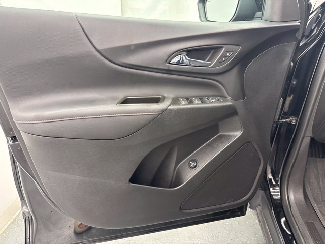 Used 2023 Chevrolet Equinox RS FWD image 19