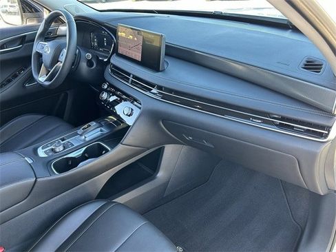 Certified 2025 INFINITI QX60 Luxe image 13