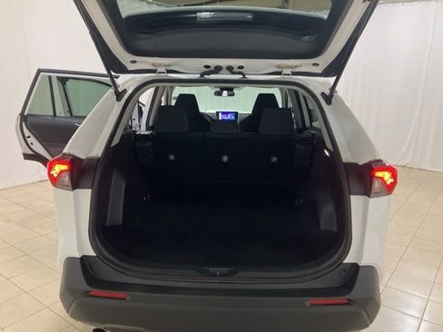 Used 2024 Toyota RAV4 LE image 21