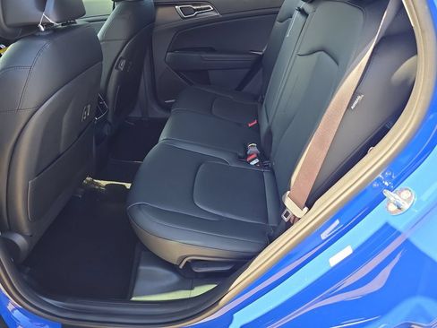 New 2026 Kia Sportage EX FWD image 17