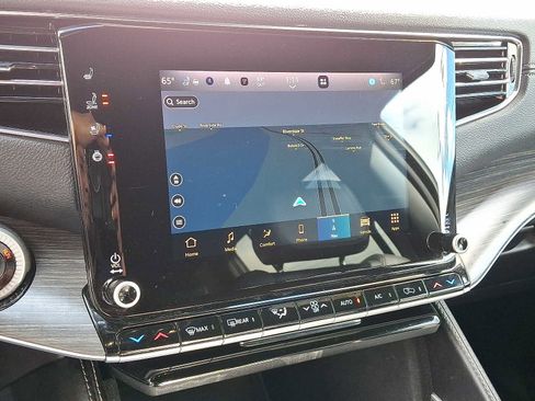 Used 2023 Jeep Wagoneer L Series II image 20