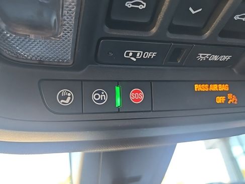 Used 2022 Chevrolet Traverse RS w/ LPO, Floor Liner Package image 67