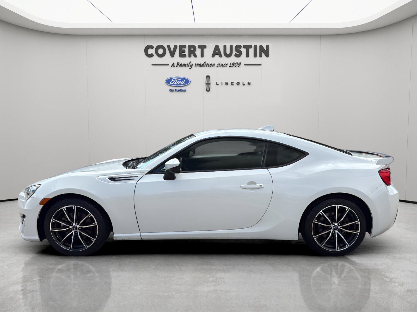 Used 2017 Subaru BRZ Premium w/ Popular Package #2 RWD image 2