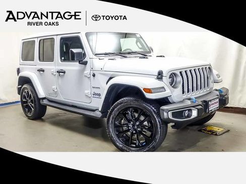 Used 2023 Jeep Wrangler Unlimited Sahara w/ Cold Weather Group AWD/4WD image 1