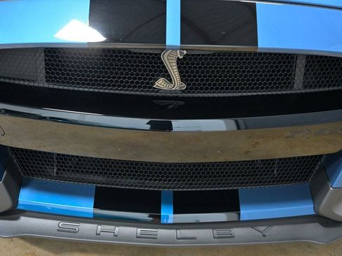 Used 2020 Ford Mustang Shelby GT500 w/ Carbon Fibre Track Pack RWD image 5