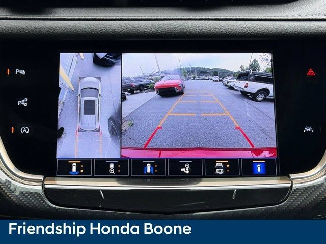 Used 2024 Cadillac XT6 Sport w/ Technology Package AWD/4WD image 34