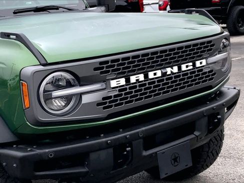Used 2022 Ford Bronco Badlands image 25