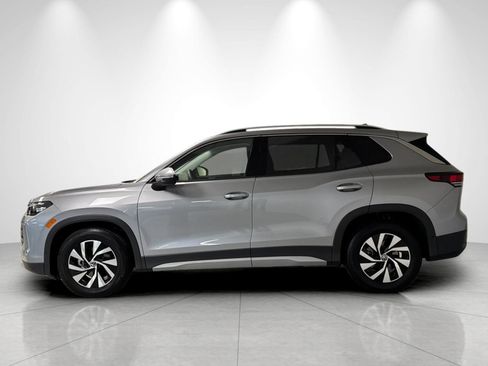 New 2026 Volkswagen Tiguan S FWD image 2