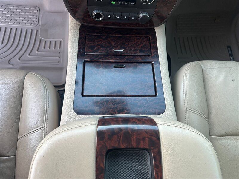 Used 2007 GMC Yukon Denali AWD/4WD image 20