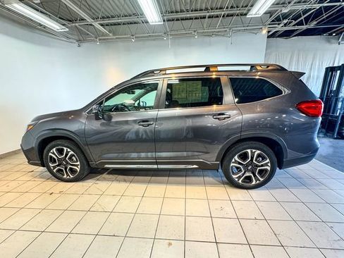 Used 2023 Subaru Ascent Limited image 11