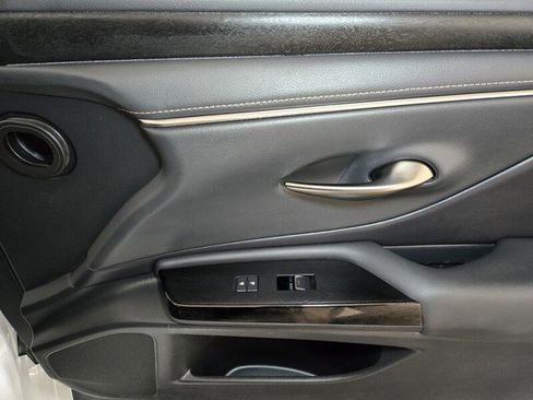 Certified 2023 Lexus ES 350 w/ Premium Package image 26