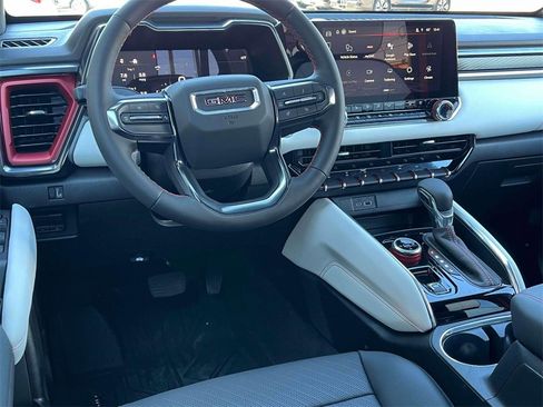 New 2026 GMC Canyon AT4X image 13