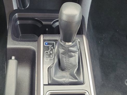 Used 2022 Toyota Tacoma SR5 image 30