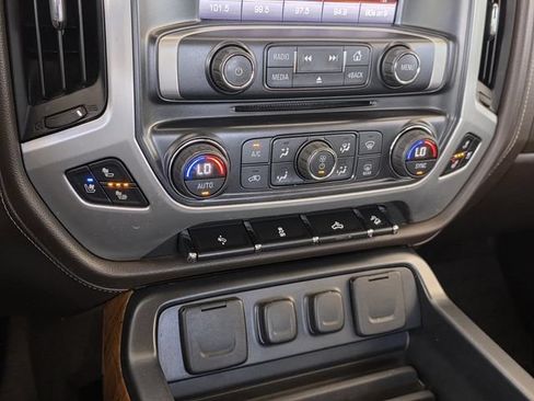 Used 2016 GMC Sierra 1500 SLT w/ SLT Premium Package AWD/4WD image 19