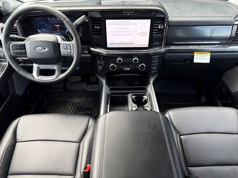 Used 2026 Ford F250 Lariat w/ Tremor Off-Road Package AWD/4WD image 12