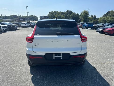 Used 2023 Volvo XC40 Recharge Plus AWD/4WD image 4