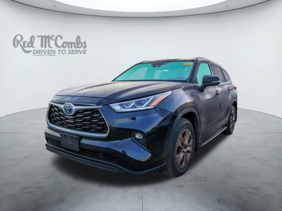 Used 2022 Toyota Highlander Bronze Edition w/ Protection Package #3 (TMS)
