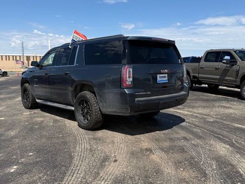 Used 2020 GMC Yukon XL SLT RWD image 5