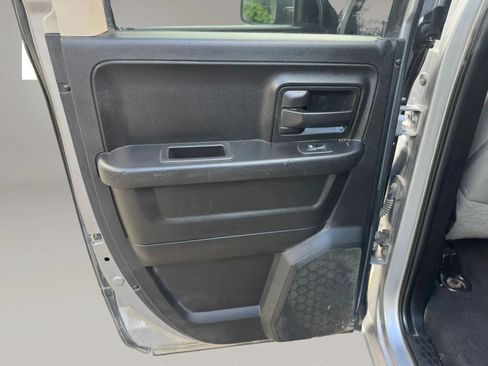 Used 2019 RAM 1500 Express AWD/4WD image 19
