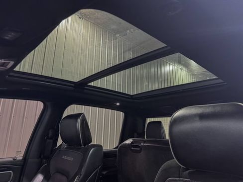 Used 2021 RAM 1500 Laramie AWD/4WD image 18