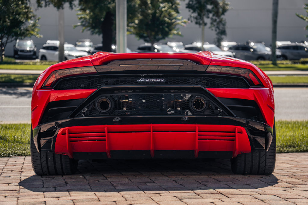 Used 2024 Lamborghini Huracan EVO AWD/4WD image 4
