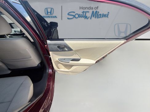 Used 2017 Honda Accord LX image 29