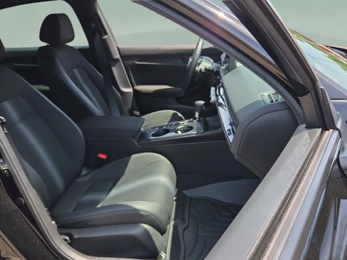 Certified 2025 Honda Civic Sport image 15