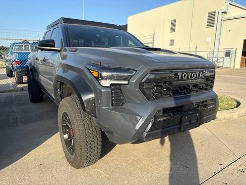 Used 2025 Toyota Tacoma TRD Pro AWD/4WD image 1