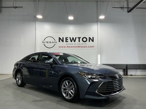Used 2022 Toyota Avalon XLE image 39