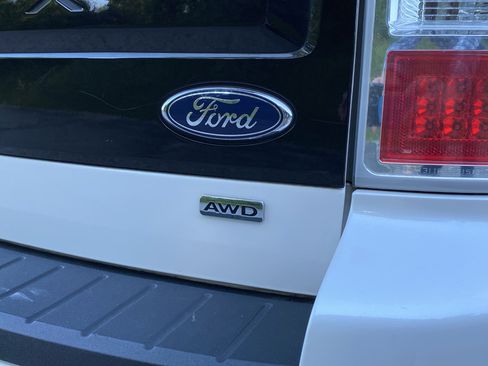 Used 2018 Ford Flex Limited w/ Equipment Group 301A AWD/4WD image 43