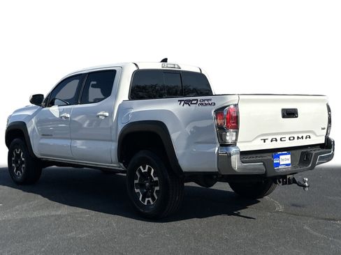 Used 2022 Toyota Tacoma TRD Off-Road image 25