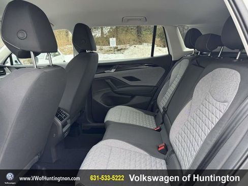 Certified 2025 Volkswagen Tiguan S w/ 18" Wheel Package image 10