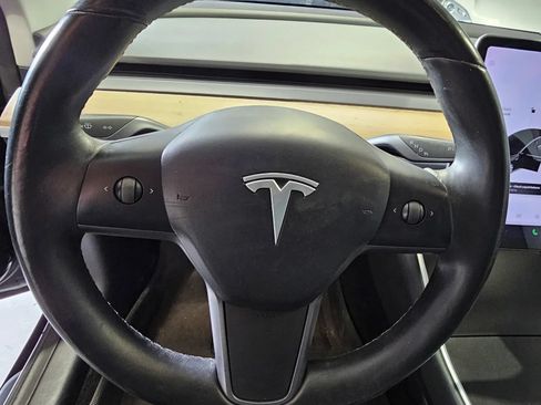 Used 2018 Tesla Model 3 RWD image 15