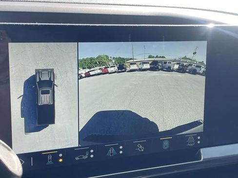 Used 2025 Chevrolet Silverado 2500 LT w/ Trail Boss Package image 18