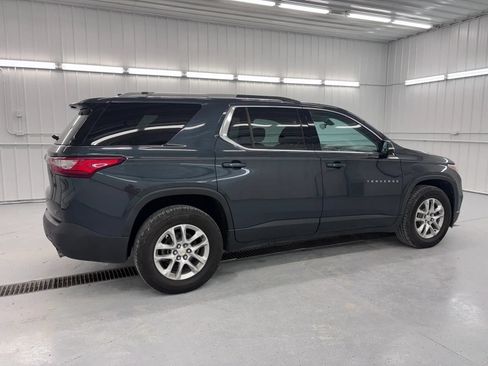 Used 2018 Chevrolet Traverse LT FWD image 7