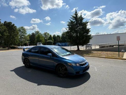 Used 2010 Honda Civic EX image 2