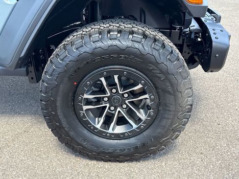 New 2026 Jeep Wrangler Unlimited Rubicon 392 w/ Quick Order Package 27X Moab AWD/4WD image 7