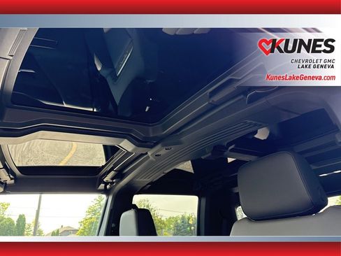 New 2025 GMC Hummer EV 2X image 27